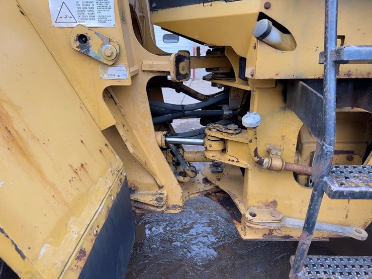 1998-caterpillar-938g-image-16