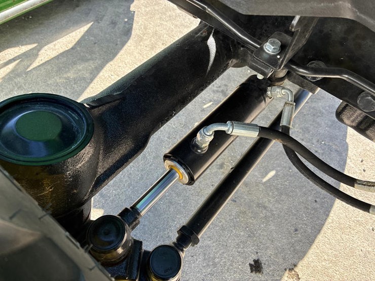 2018-john-deere-3038e-image-29