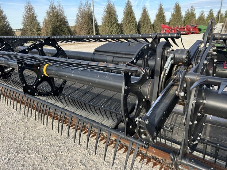 2019-mac-don-fd140-image-22