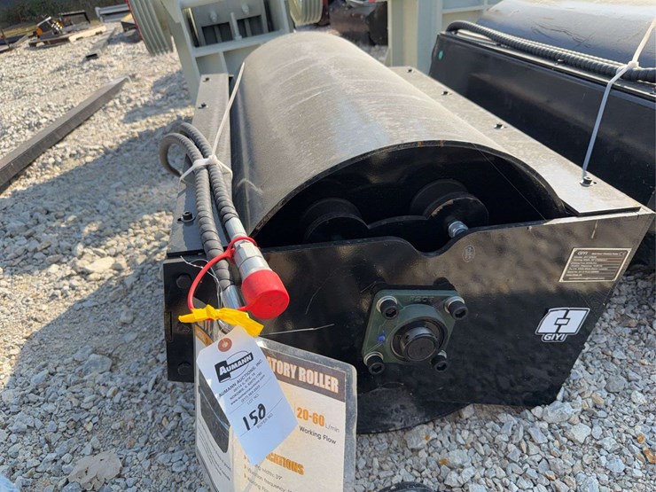 giyi-skid-steer-vibratory-roller-image-4