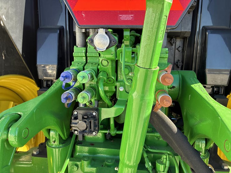 2023-john-deere-6175m-image-37