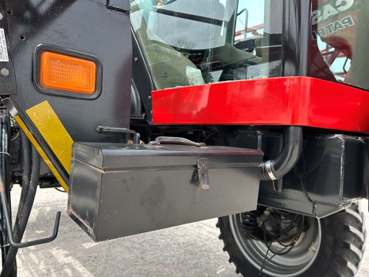 2014-case-ih-3200b-image-83