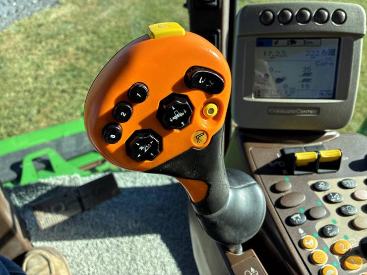 2010-john-deere-2010-image-111