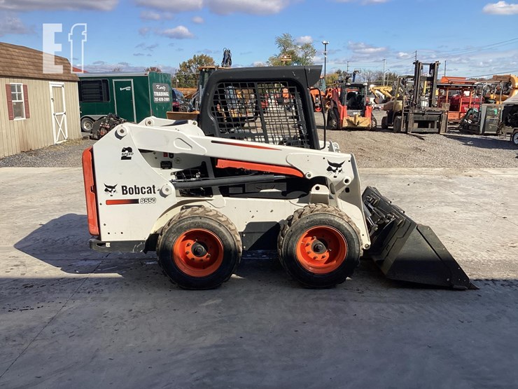 2013-bobcat-s550-image-5