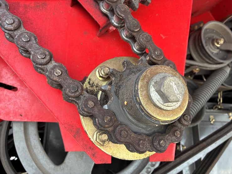 #122136-•-2009-mf-9795-#huc7217-image-61