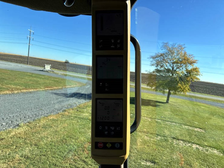 2010-john-deere-2010-image-109