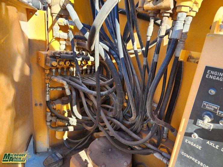 2009-international-workstar-7500-image-26