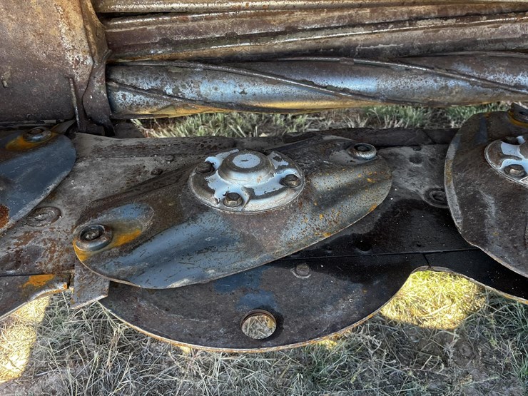 2005-hesston-9260-image-30