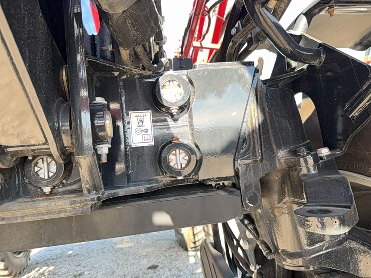 2023-case-ih-4350-patriot--sprayer-image-87