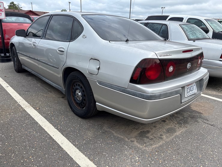 #5013-•-2005-chevrolet-impala-|-for-parts/repairs-image-4