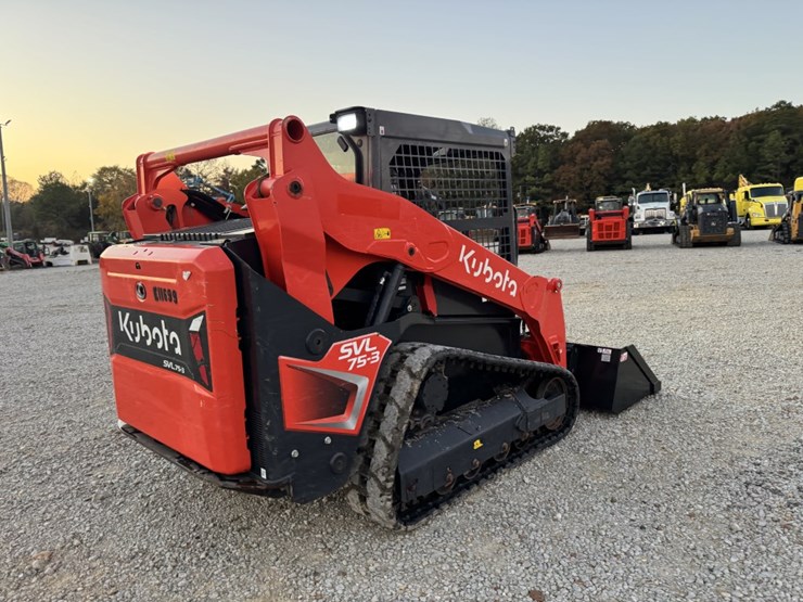 2023-kubota-svl75-3-image-5