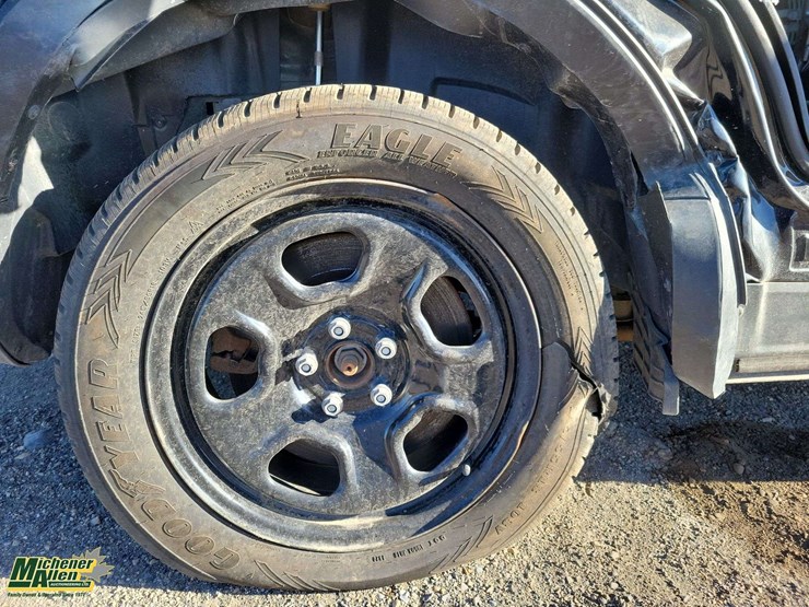 2019-ford-explorer-image-23