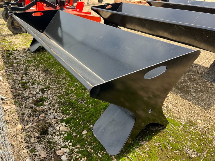 #24429-•-heavy-duty-90in-cattle-feeder-image-3