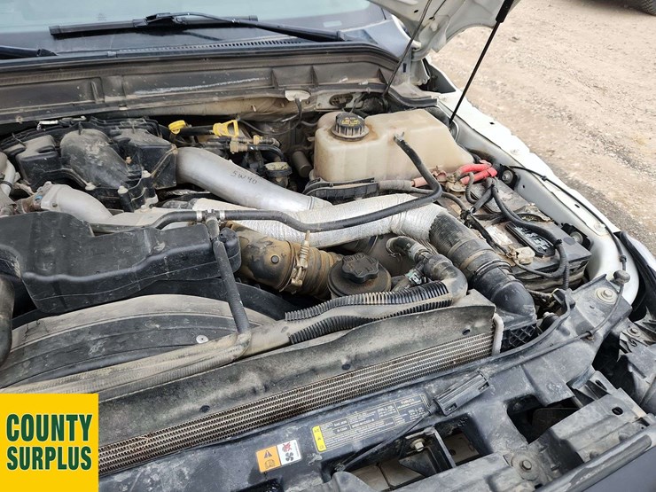 2011-ford-f550-image-21