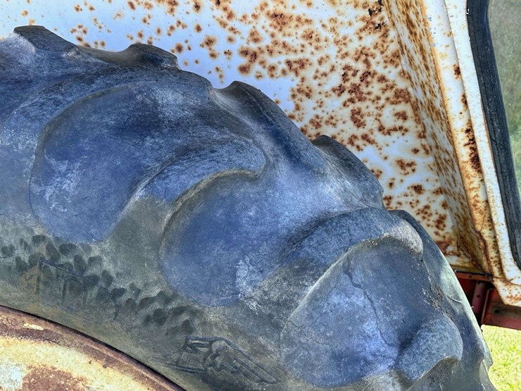 cockshutt-1550-image-37