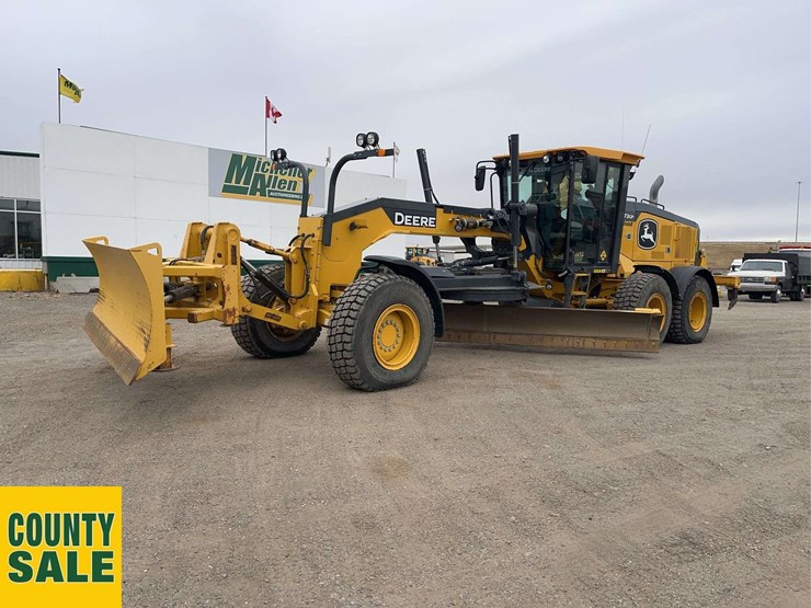 2020-deere-872gp-image-1