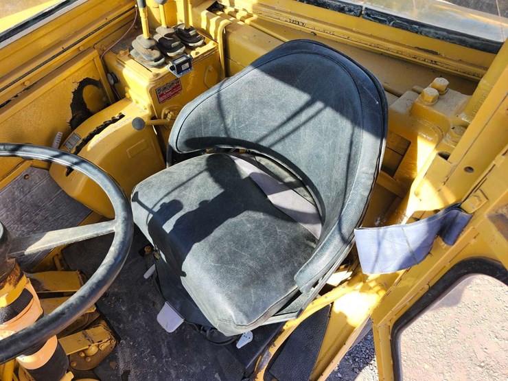 1980-caterpillar-627b-push-pull-scraper-image-47