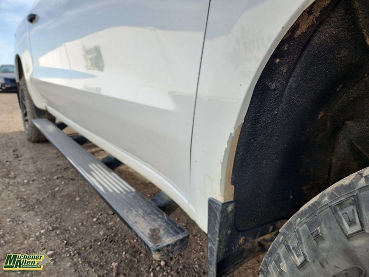 2021-chevrolet-silverado-1500-image-36