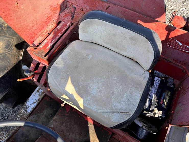 #10957-•-ih-656-image-21