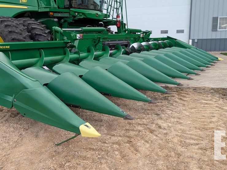 john-deere-c12f-image-5