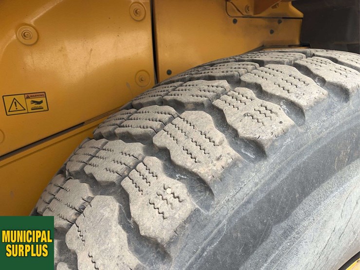 2015-volvo-l110h-image-9