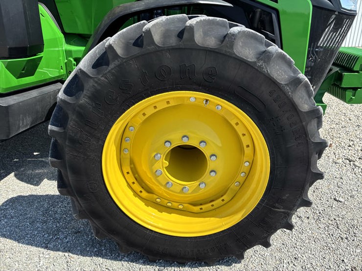 2023-john-deere-8r-370-image-55