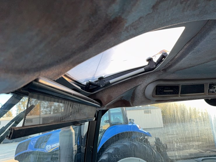 new-holland-t6070-image-59