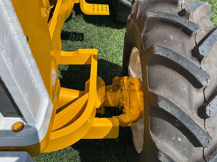 minneapolis-moline-g850-image-9