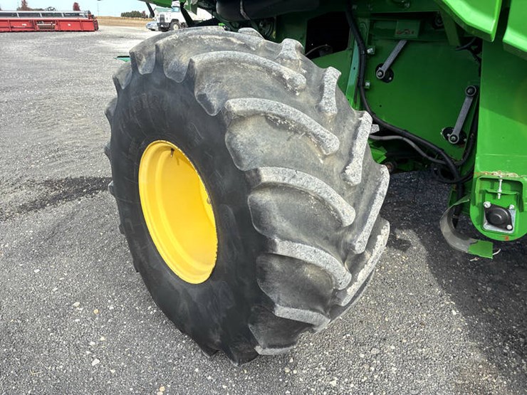 2014-john-deere-s680-image-8