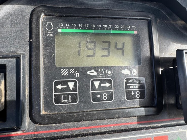 john-deere-11-image-53