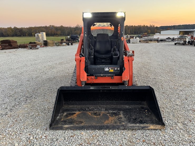 2023-kubota-svl75-3-image-2