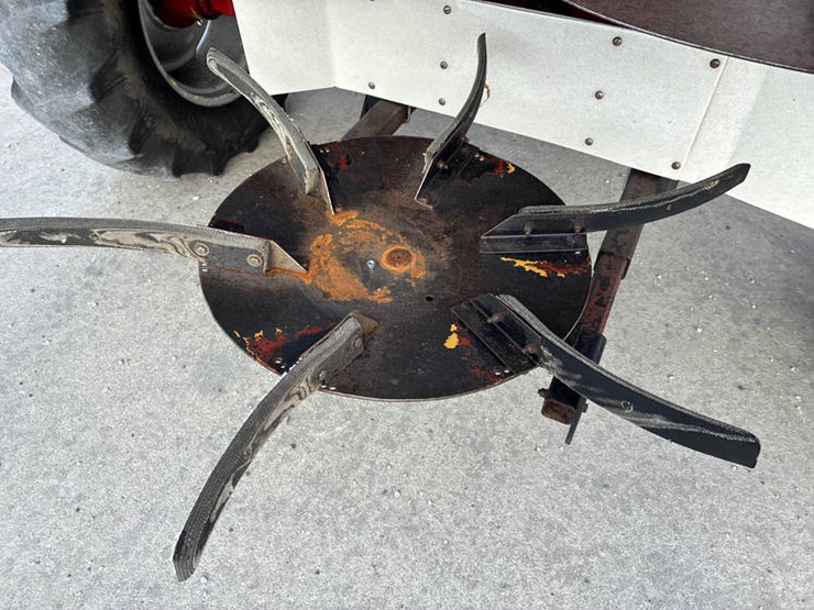 1990-case-ih-1660-image-63