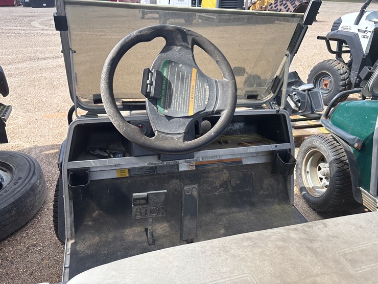 club-car-carryall-252-image-5