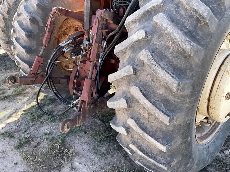 allis-chalmers-7050-image-11