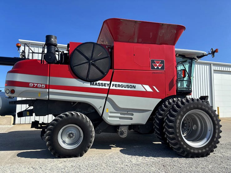 #122136-•-2009-mf-9795-#huc7217-image-4