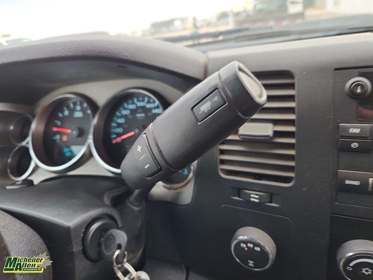 2013-gmc-sierra-2500hd-sle-image-17