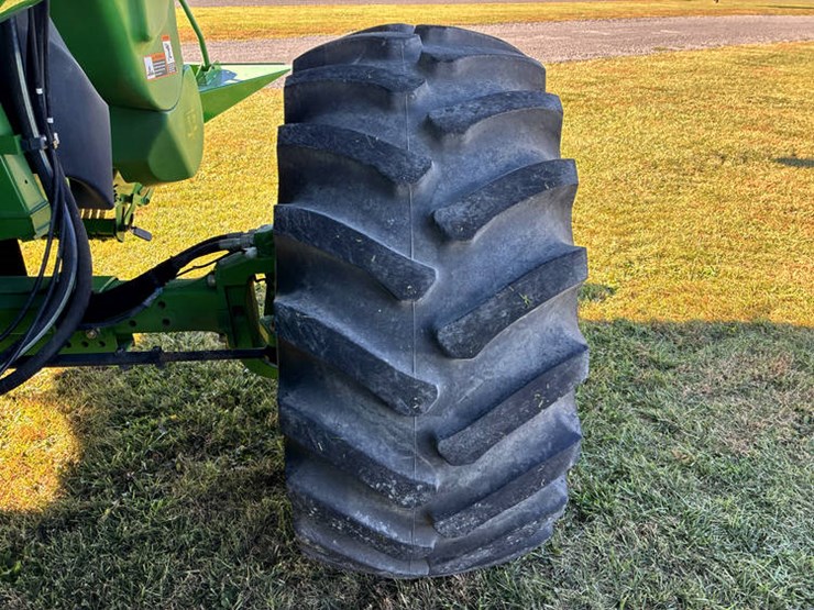 2010-john-deere-2010-image-49