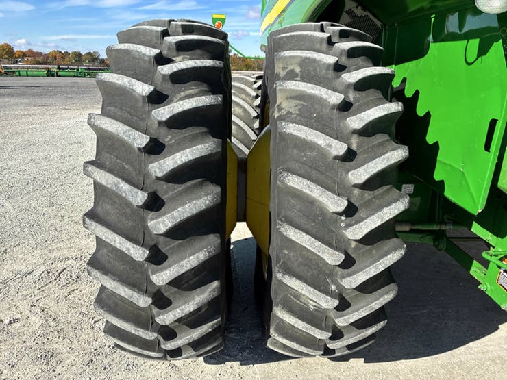 2009-john-deere-9770-sts-image-39