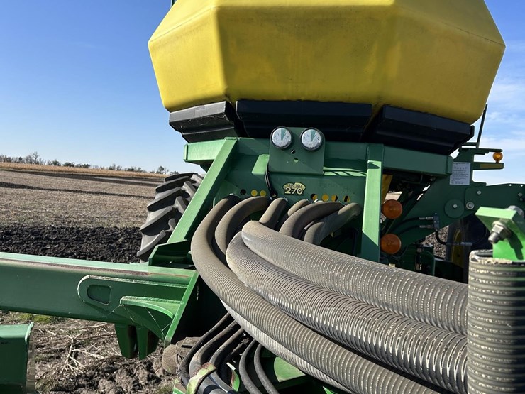 john-deere-1890-image-15