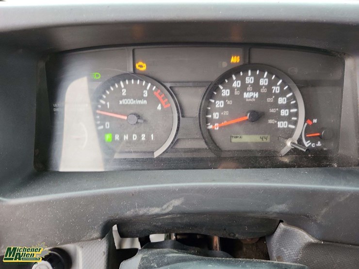 2009-isuzu-npr-image-13