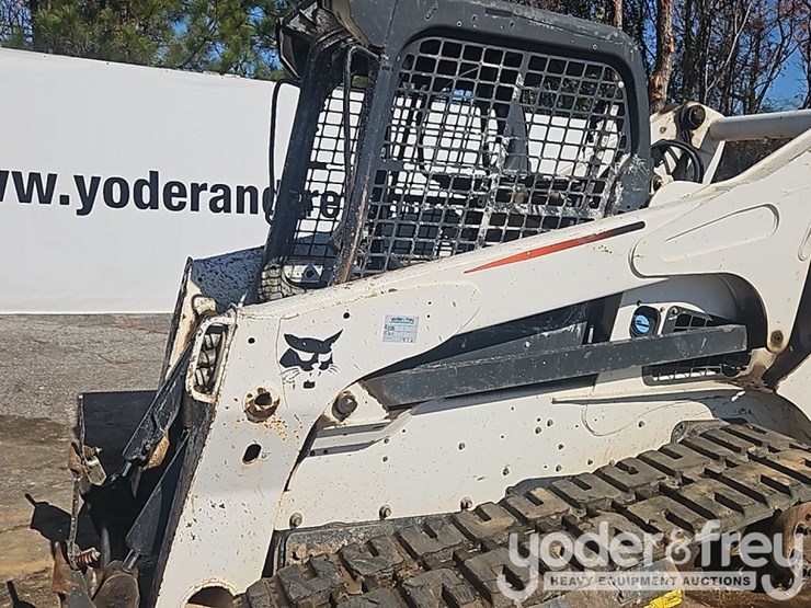 2016-bobcat-t870-image-16