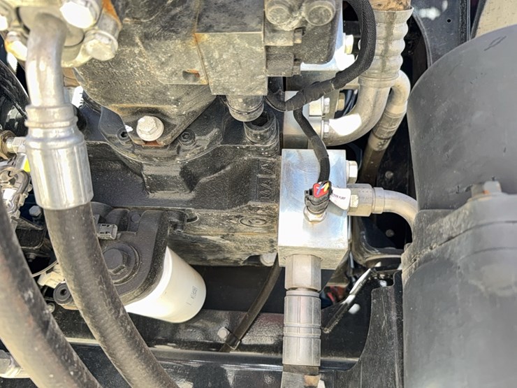 2023-case-ih-4350-patriot--sprayer-image-81