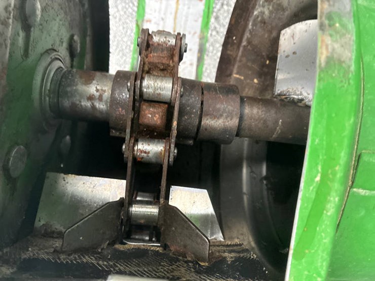 2004-john-deere-9660-sts-image-25