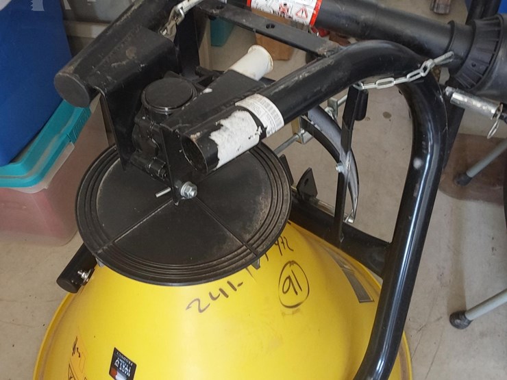 2023-mahindra-1635-hst-image-57