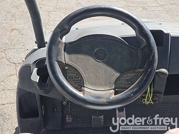 2018-club-car-carryall-1500-image-18