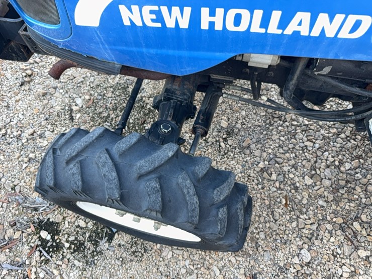 new-holland-boomer-30-image-8