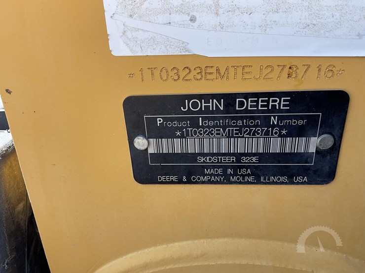 2015-deere-323e-image-7