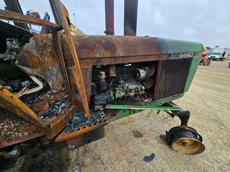 john-deere-4440-image-27