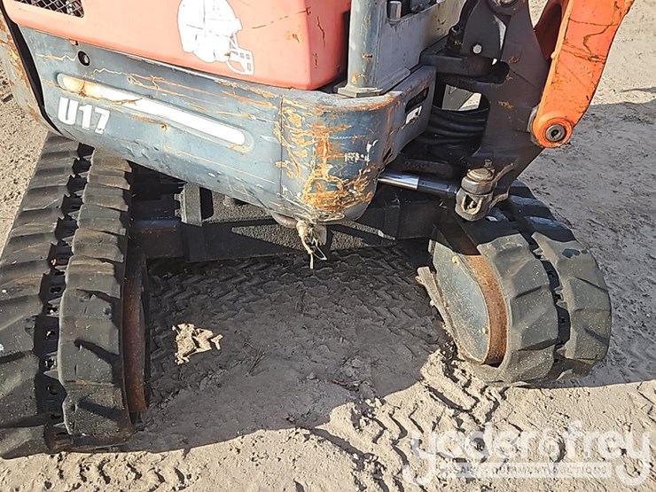 2013-kubota-u17-image-16