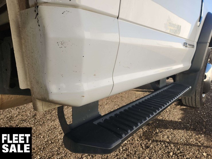 2020-ford-f550-image-34